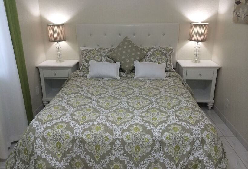 モーテル Hollywood By The Sea