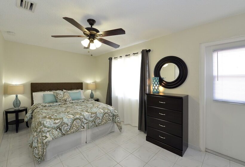 モーテル Hollywood By The Sea