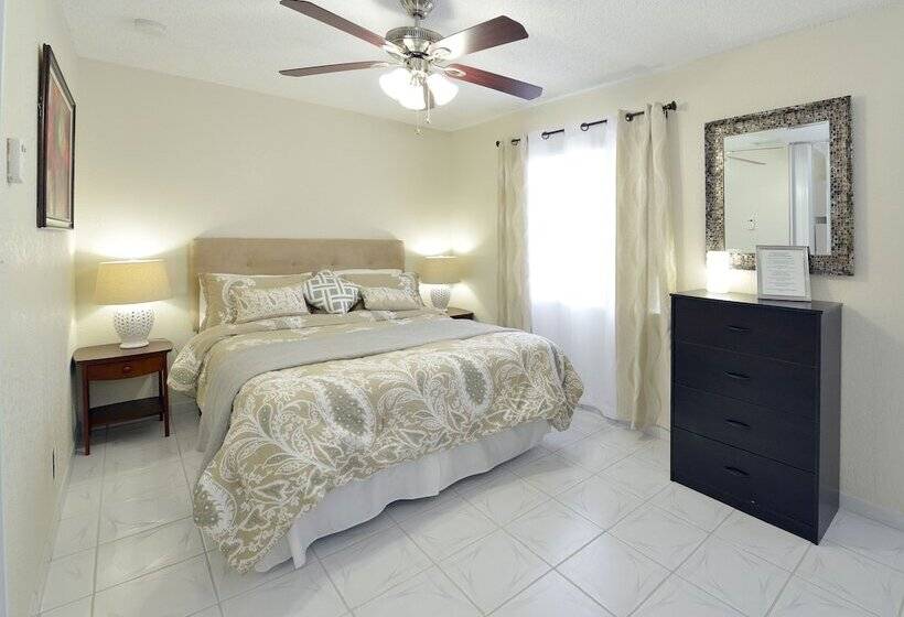 モーテル Hollywood By The Sea