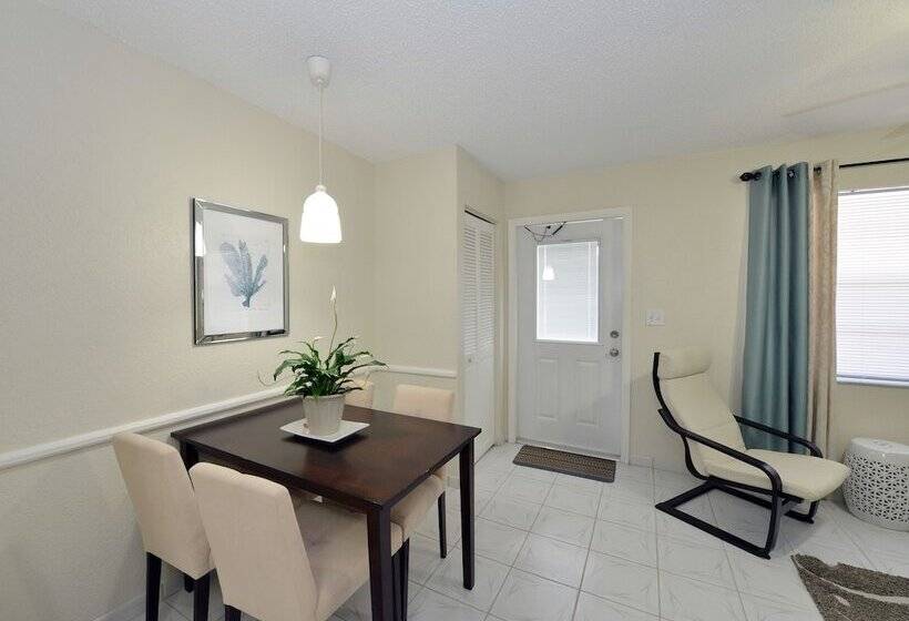 モーテル Hollywood By The Sea