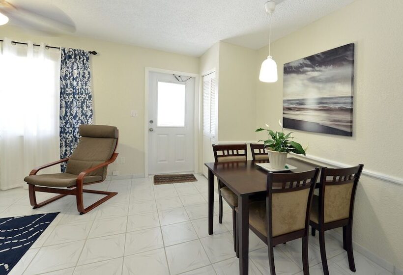 モーテル Hollywood By The Sea