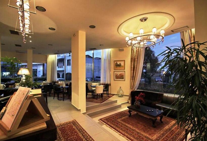 Palatino Rooms & Apartments