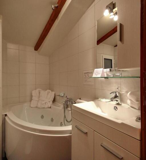 Palatino Rooms & Apartments