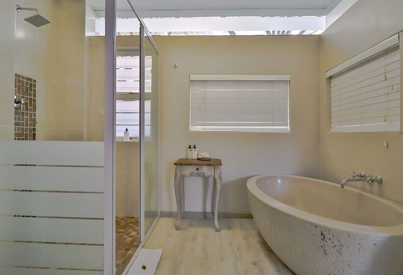 膳宿费 Hermanus Lodge On The Green Solar Power