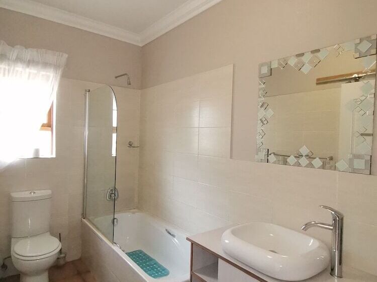 ペンション Rene S Guest House