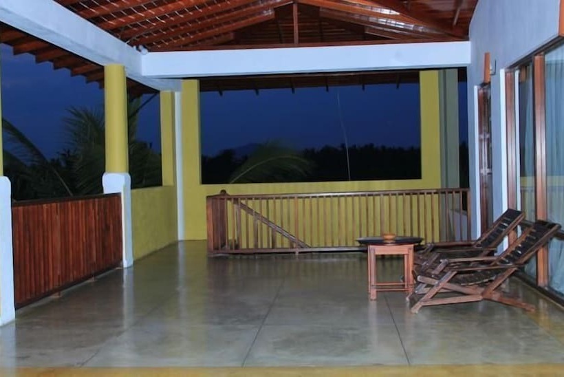 膳宿费 The Coconut Garden Hotel & Restaurant