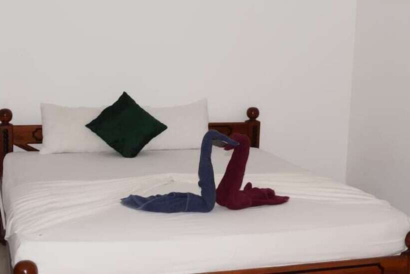 膳宿费 The Coconut Garden Hotel & Restaurant