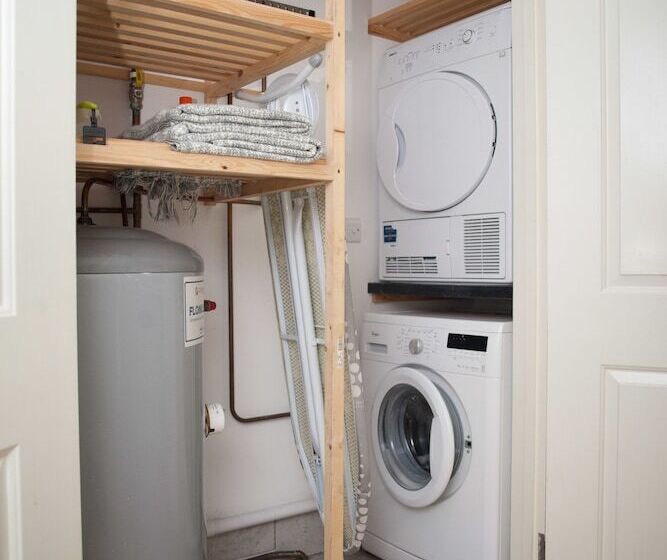 Quire Court Apartments