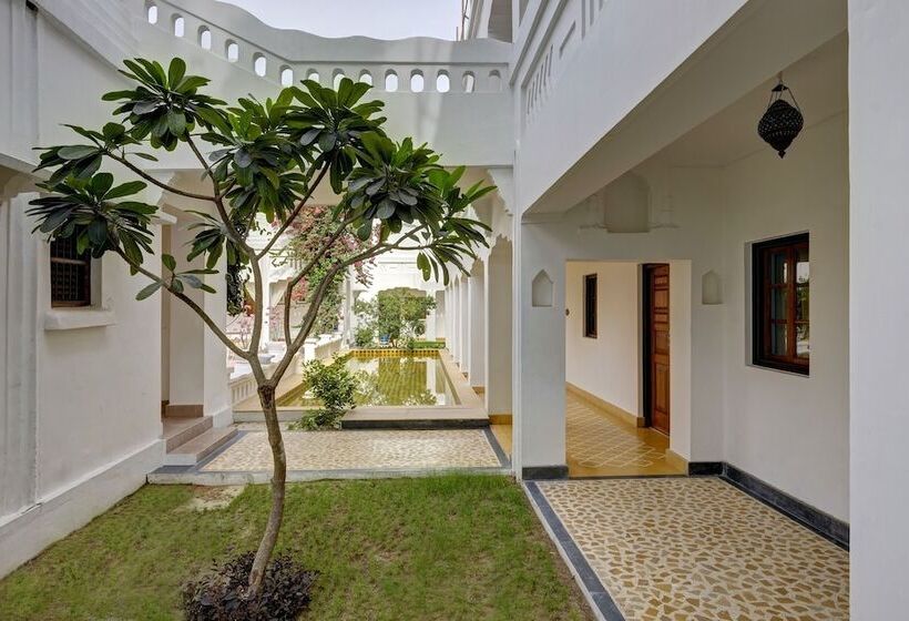 منتجع Saraca Hotel Lucknow