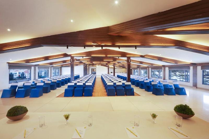 渡假胜地 Sterling Kufri