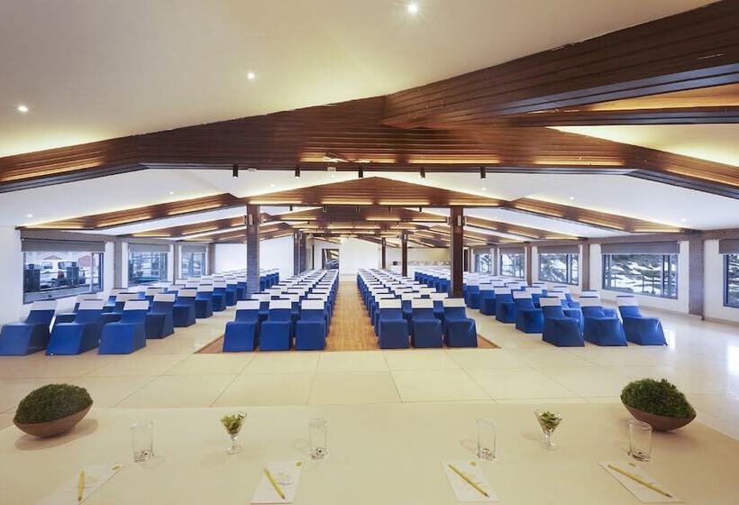 渡假胜地 Sterling Kufri