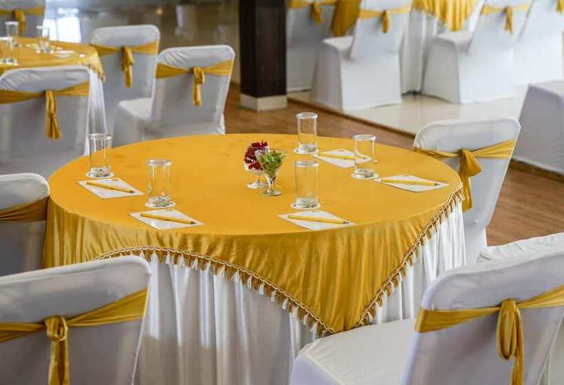 渡假胜地 Sterling Kufri