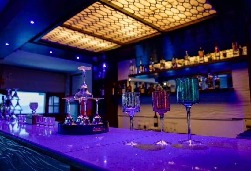 渡假胜地 Sterling Kufri