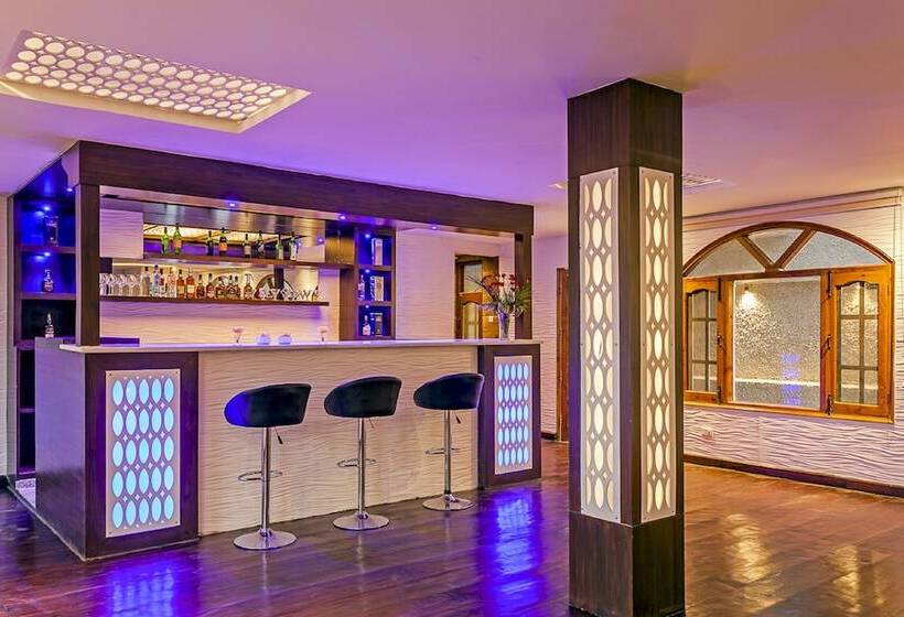 渡假胜地 Sterling Kufri