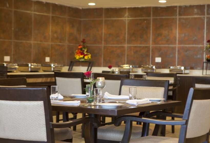 渡假胜地 Sterling Kufri