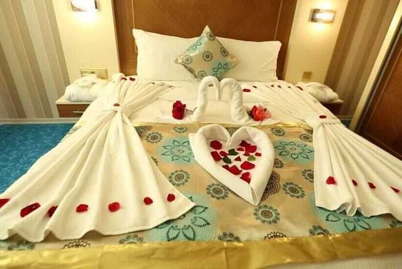 Sanitas Thermal Suites Hotel & Spa