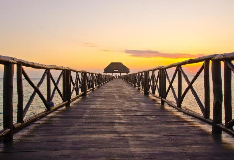 Sea Cliff Resort & Spa