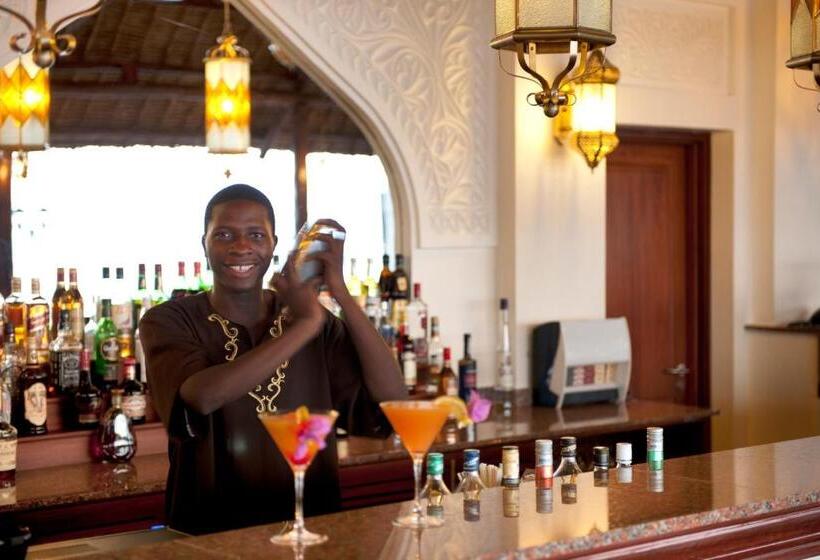 Sea Cliff Resort & Spa