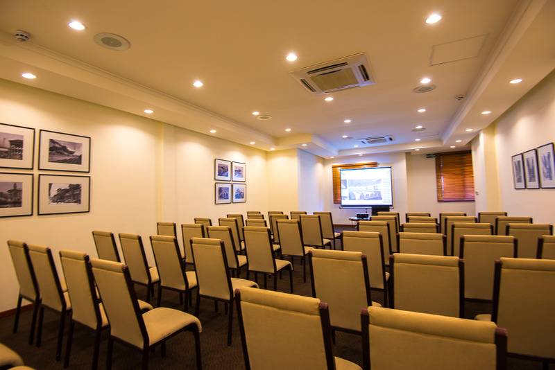 Sea Cliff Resort & Spa