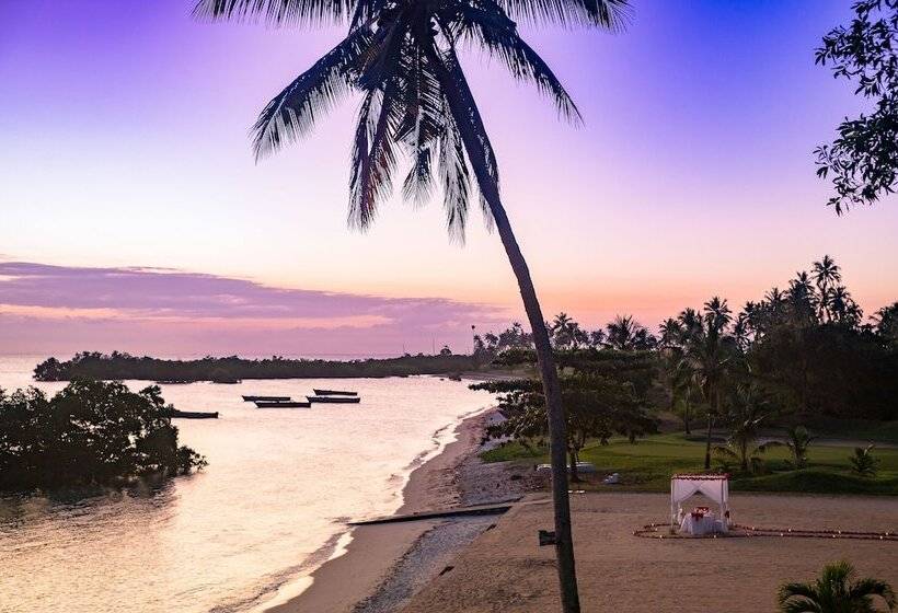 Sea Cliff Resort & Spa