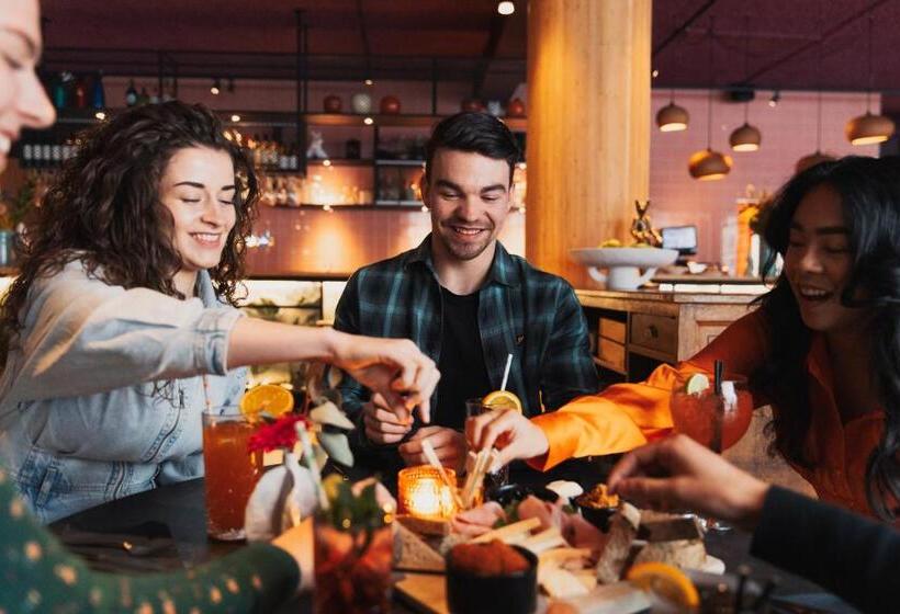 Stayokay Hostel Utrecht Centrum