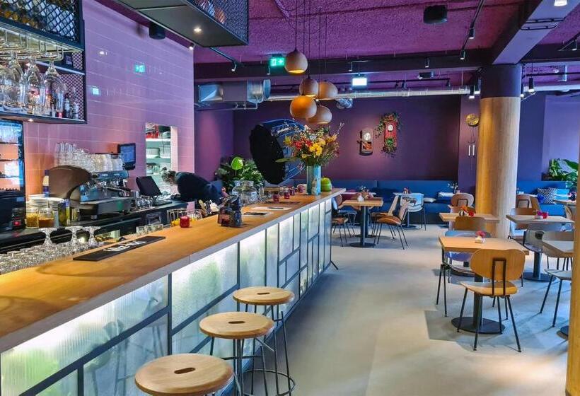 Stayokay Hostel Utrecht Centrum