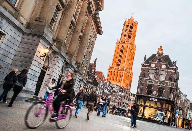 Stayokay Hostel Utrecht Centrum