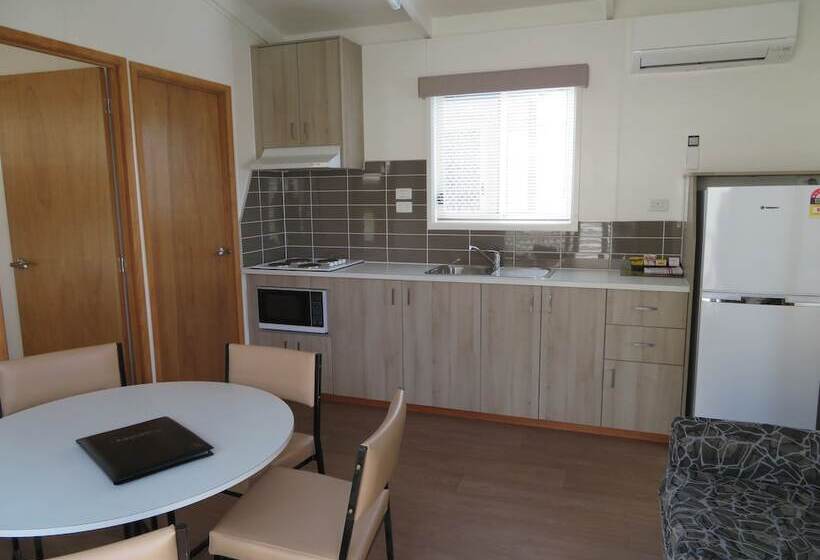 Warrnambool Motel And Holiday Park