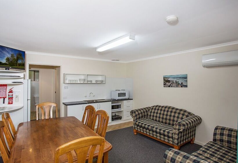 Warrnambool Motel And Holiday Park