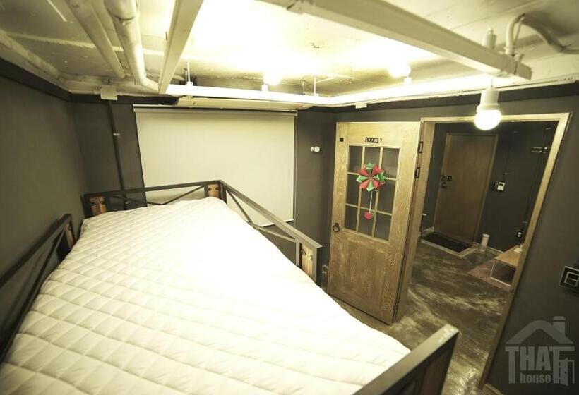 ユースホステル That House Hongdae