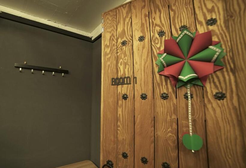 ユースホステル That House Hongdae