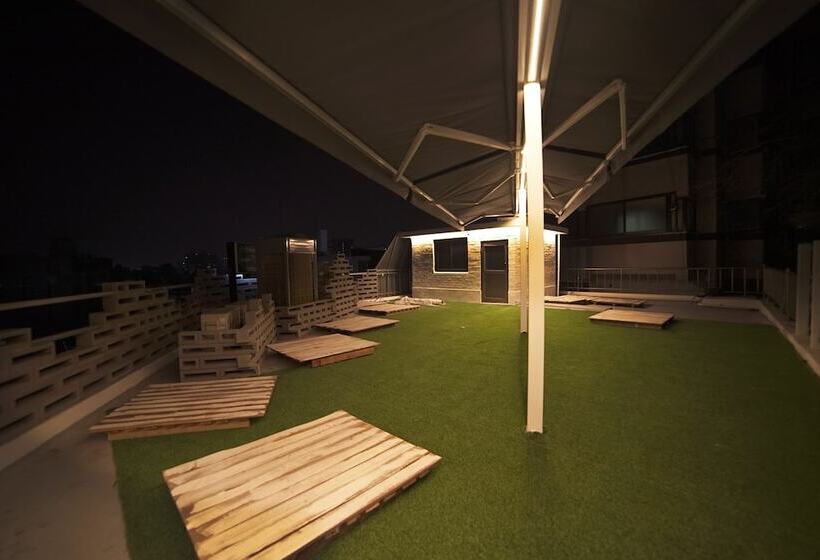 ユースホステル That House Hongdae