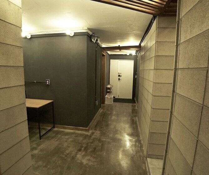 ユースホステル That House Hongdae