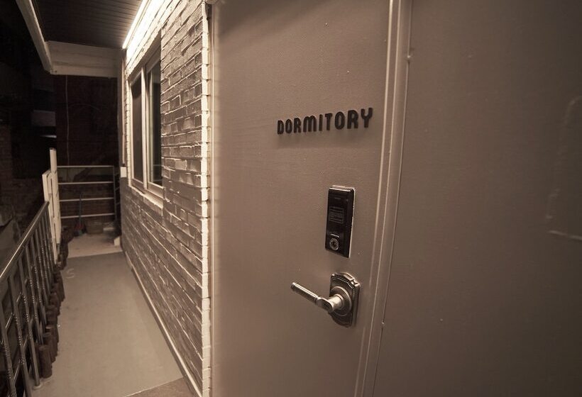 ユースホステル That House Hongdae