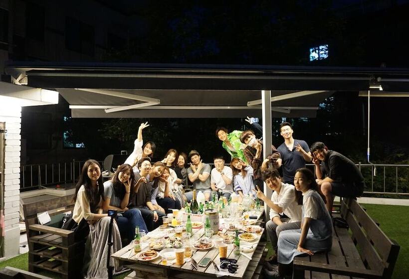 ユースホステル That House Hongdae