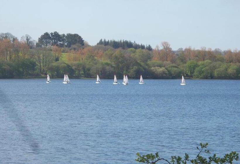 민박 Webb S Of Glomel