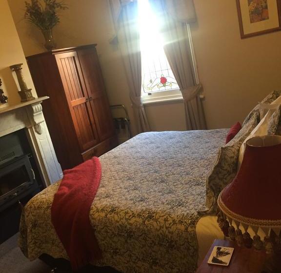 Carlyle House B&b