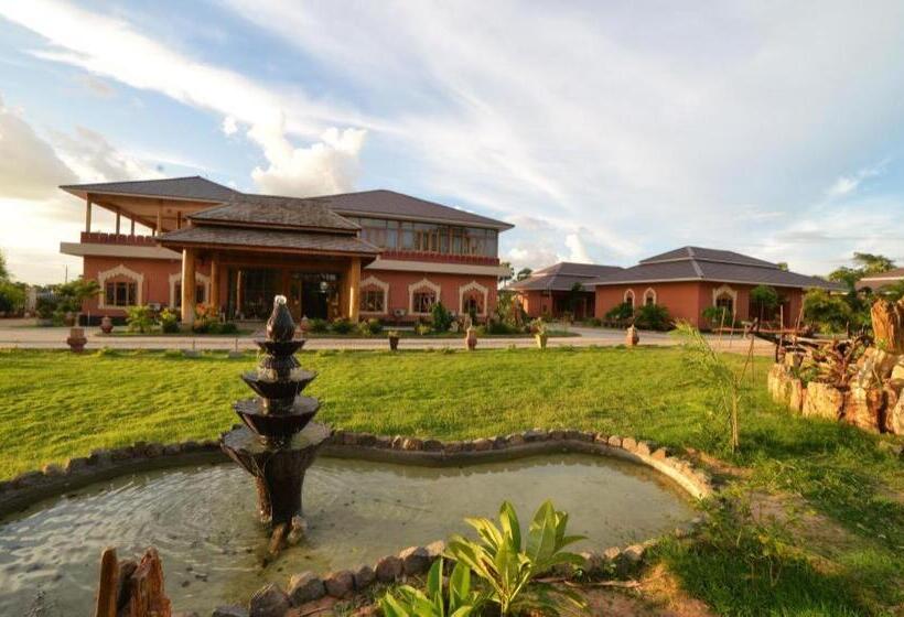 Hotel Bagan Emerald