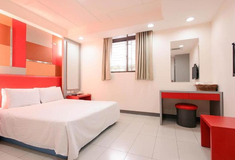 هتل Beethoven Express