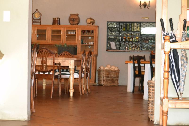 هتل Berluda Farmhouse And Cottages