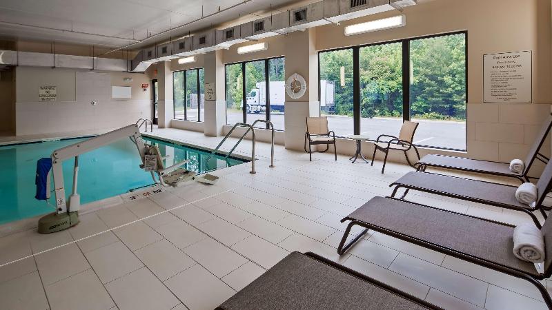 فندق Best Western Plus Thornburg Inn & Suites