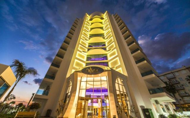 בית מלון כפרי Calista, Empire, Seven Stars Residence