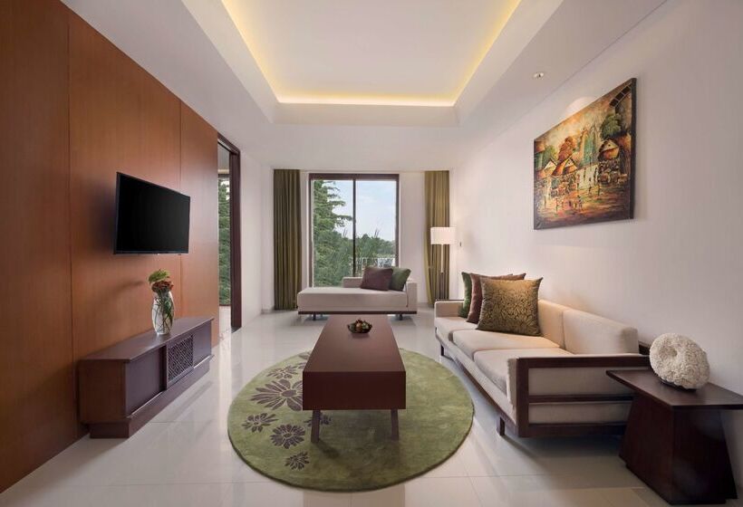 בית מלון כפרי Golden Tulip Jineng Resort Bali