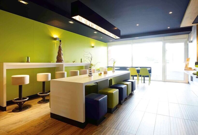 Отель Ibis Budget Cherbourg La Glacerie