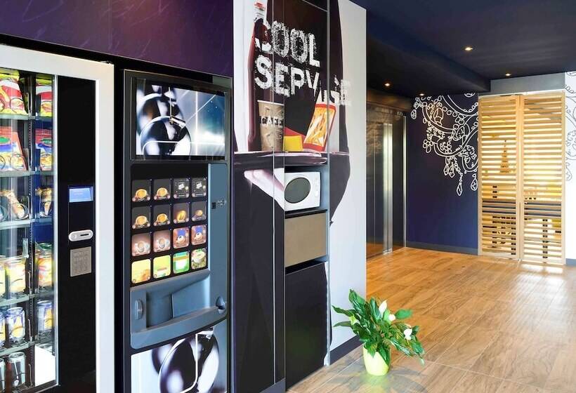 Отель Ibis Budget Cherbourg La Glacerie