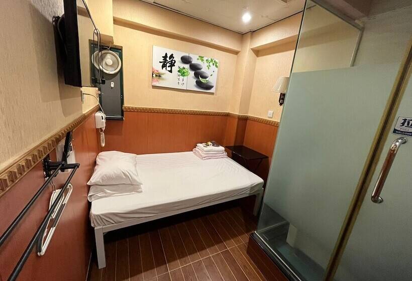 هتل Just Inn On Nathan Road