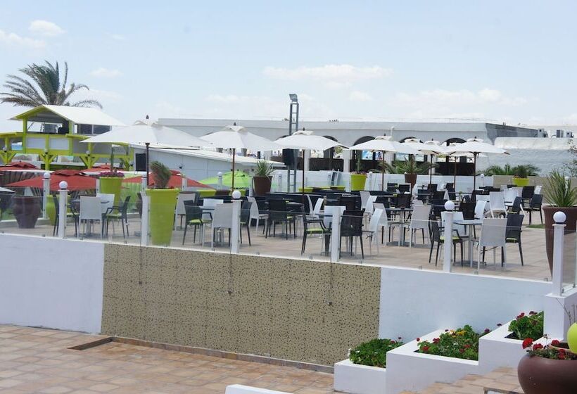 בית מלון כפרי La Playa Hôtel Club