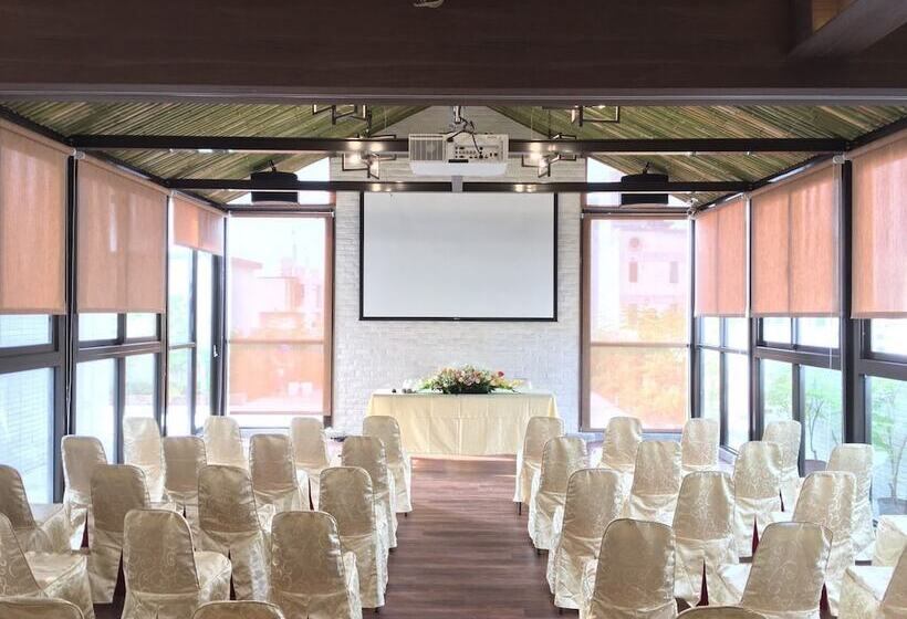 هتل Lan Kwai Fong Garden