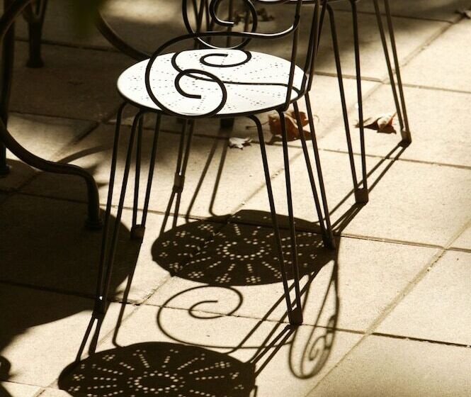 Отель Maison Bagatelle