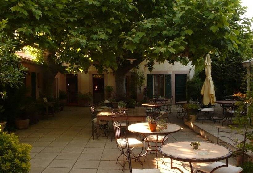 Отель Maison Bagatelle